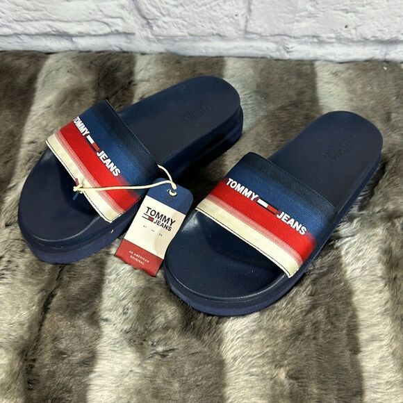 BNIB Tommy Jeans Slides - Picture 2 of 7